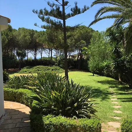 Sapphire 43, Plemmirio's Oasis فيلة